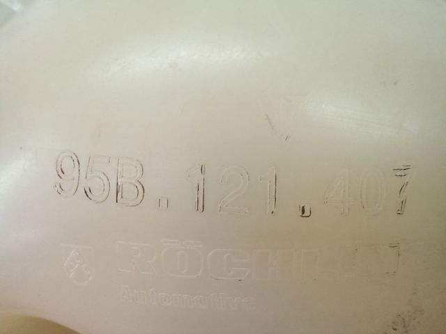 Бачок системи охолодження двигуна розширювальний 95B121407 PORSCHE