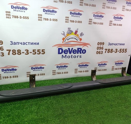 Підніжка права 96100EB10A NISSAN
