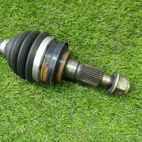 Привід передній лівий 97034903803 PORSCHE
