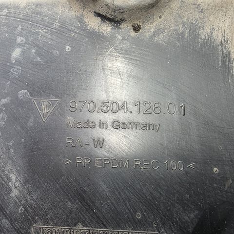 Підкрилок переднього крила, правий задній 97050412601 PORSCHE