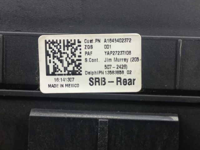 Блок запобіжників задній, салонний A1645402372 MERCEDES