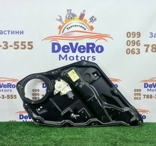 Механізм стеклопод'емника двері задньої, правої A1647303279 MERCEDES