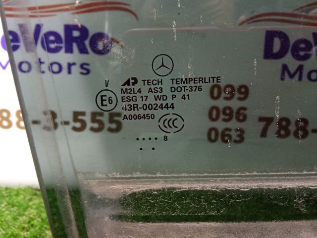 Скло задніх дверей, правих A1647350810 MERCEDES
