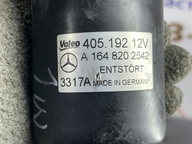 Мотор склоочисника передній A1648202542 MERCEDES