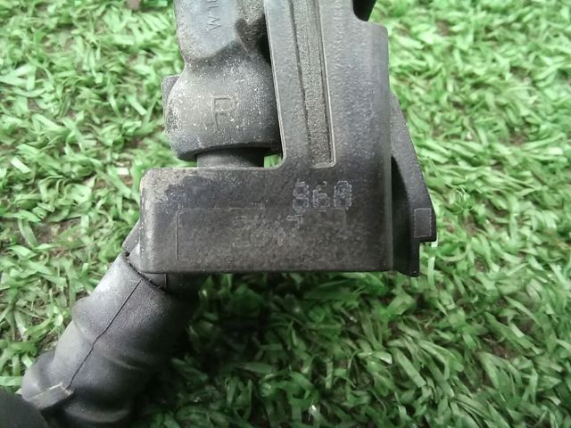 Форсунка омивача скла лобового, права A1648602047 MERCEDES