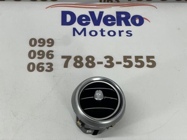 Решітка повітропровода A2058300301 MERCEDES