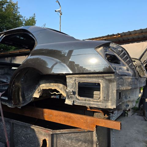 Крило заднє A2216300321 MERCEDES