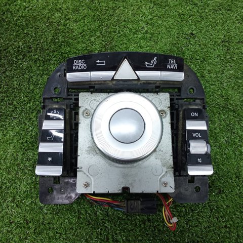 Блок кнопок центральної консолі A2218700451 MERCEDES