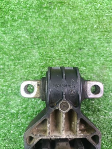 Опора двигуна задня A2462401209 NISSAN