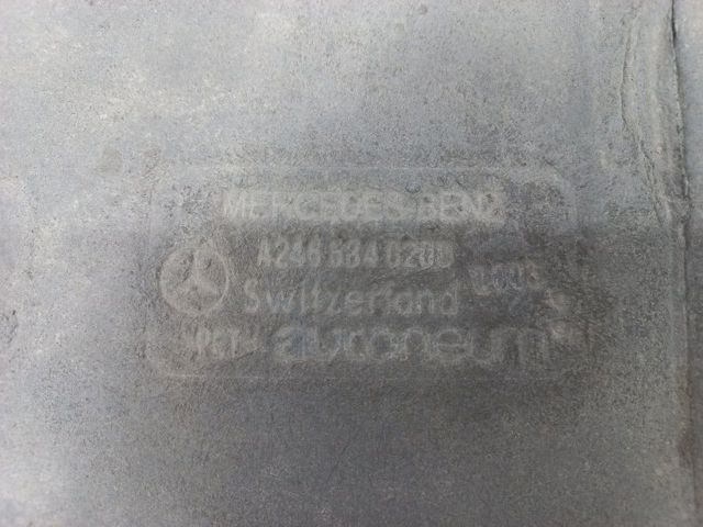 Захист днища, правий A2466840200 MERCEDES