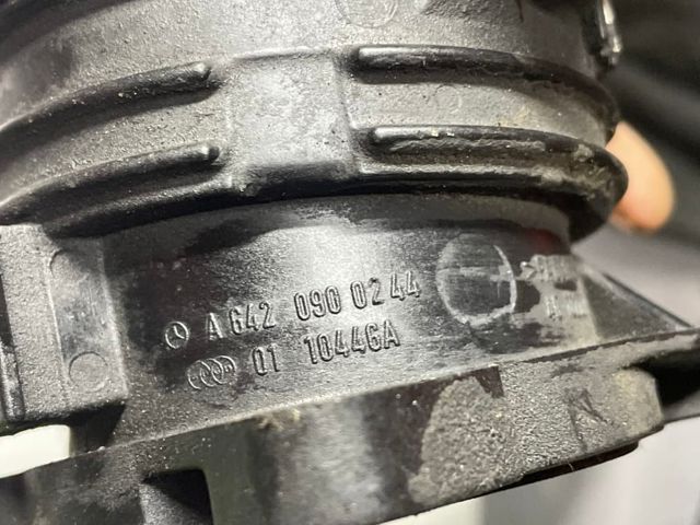 Патрубок дросельний A6420900244 MERCEDES