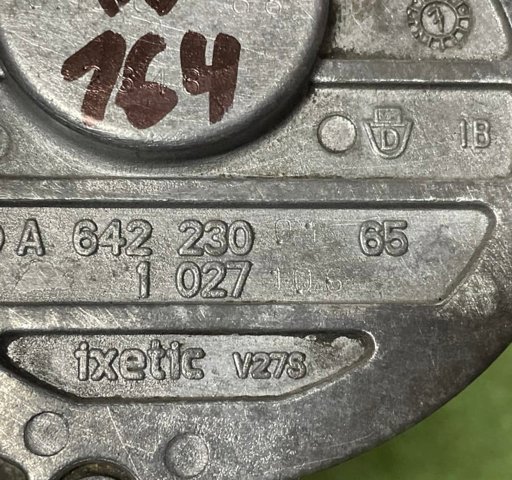 Насос вакуумний A6422300165 MERCEDES