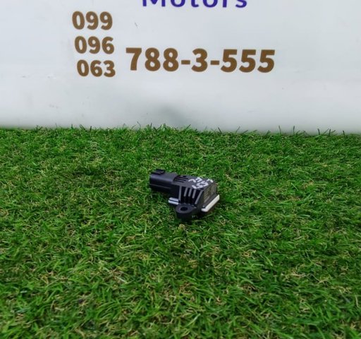 Датчик Айрбег передній C2Z25486 LAND ROVER