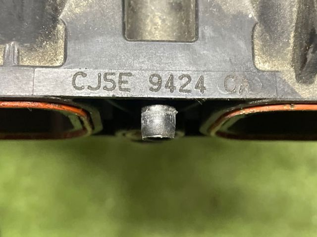 Колектор впускний CJ5E9424CA FORD