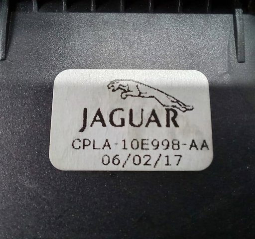 Кнопка приводу замка задньої 3/5 двері (ляди) CPLA10E998AA LAND ROVER
