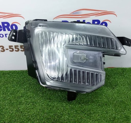 Туманка права FB5Z15200D FORD
