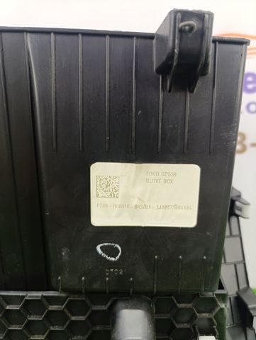 Ящик для предметів догляду FT4Z5806010BF FORD