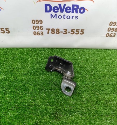 Петля задніх правих дверей FT4Z5826800B FORD