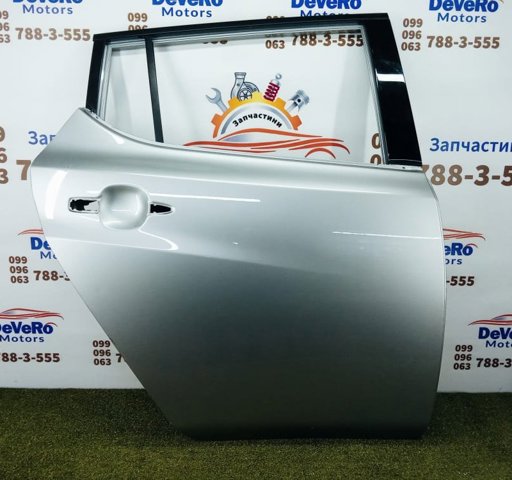 Двері задні, праві H21005SLMB NISSAN