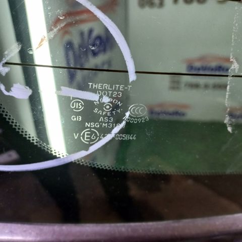 Треті двері K010M1LAMA NISSAN