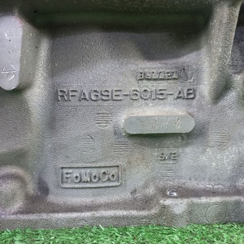 Блок циліндрів двигуна LR030748 LAND ROVER