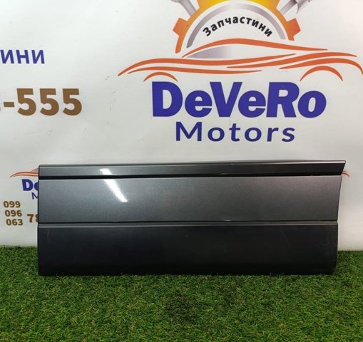 Накладка задніх лівих дверей, нижня LR038856 LAND ROVER