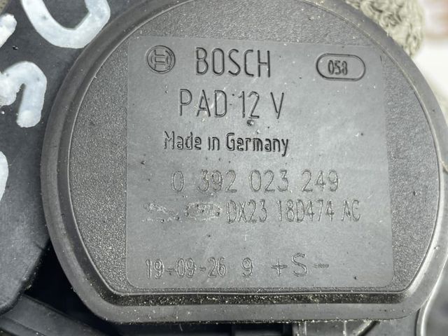 Помпа водяна, додатковий електричний LR049317 LAND ROVER