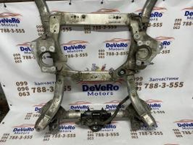 Передня балка LR060034 LAND ROVER
