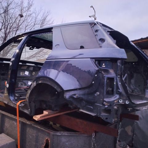 Крило заднє ліве LR060976 LAND ROVER