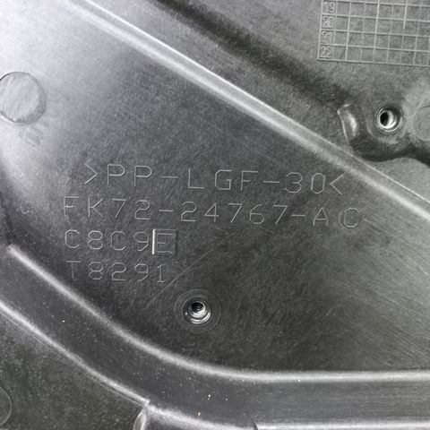 Двері пасажирськи задні ліві LR061285 LAND ROVER