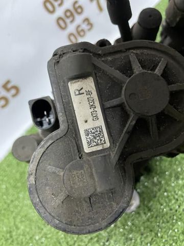 Мотор приводу гальмівного супорта заднього стояночної системи LR061386 LAND ROVER