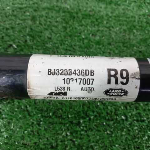 Привід передній правий LR061603 LAND ROVER