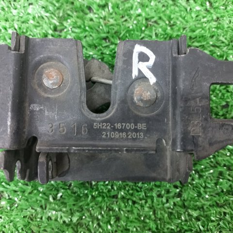 Запор капота (замок і привід замка капота) LR065339 LAND ROVER
