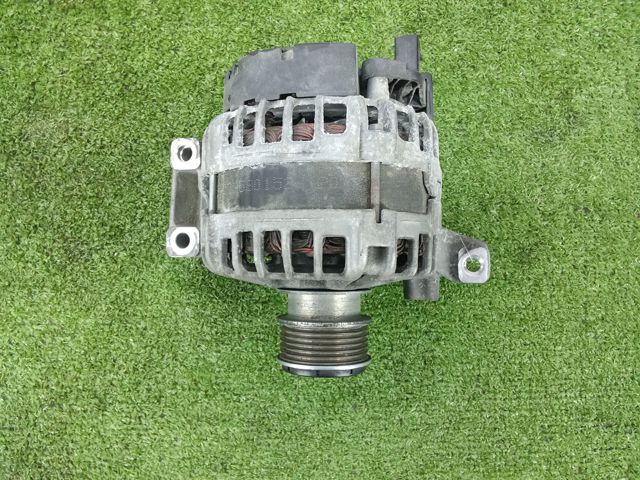 Авто генератор LR067840 LAND ROVER