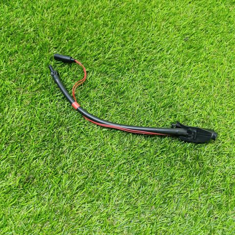 Сопло склоомивача вітрового скла LR068874 LAND ROVER