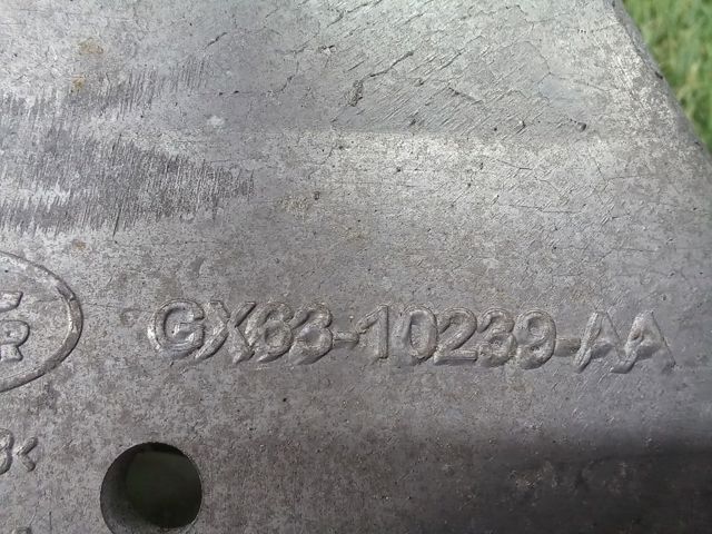Натяжна планка поліклинового ременя LR071035 LAND ROVER