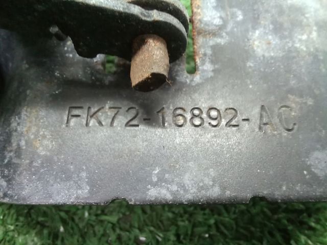 Навішування і упор капота LR073063 LAND ROVER