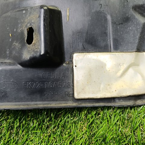 Підкрилок переднього крила, правий задній LR074800 LAND ROVER