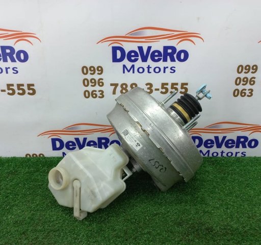 Вакуумника LR083602 LAND ROVER