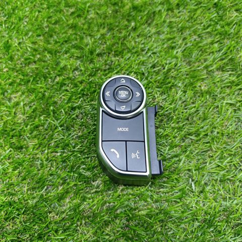 Блок кнопкових перемикачів рульового колеса LR087484 LAND ROVER