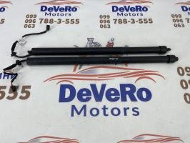 Амортизатор двері задньої LR093409 LAND ROVER