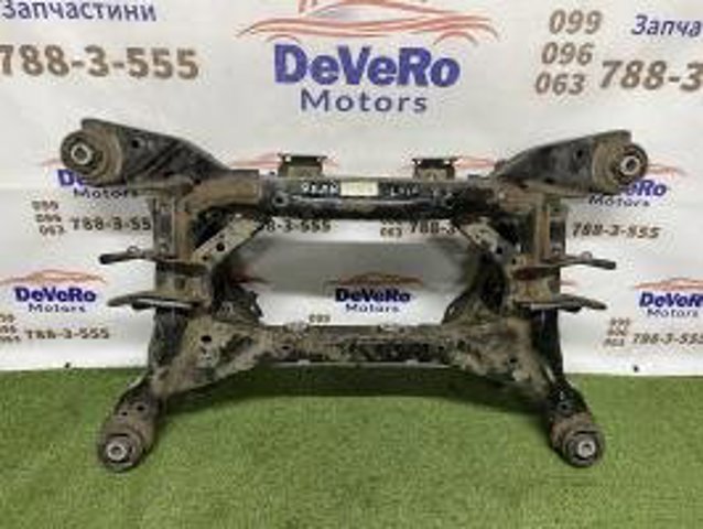 Балка задньої підвіски, підрамник LR107816 LAND ROVER