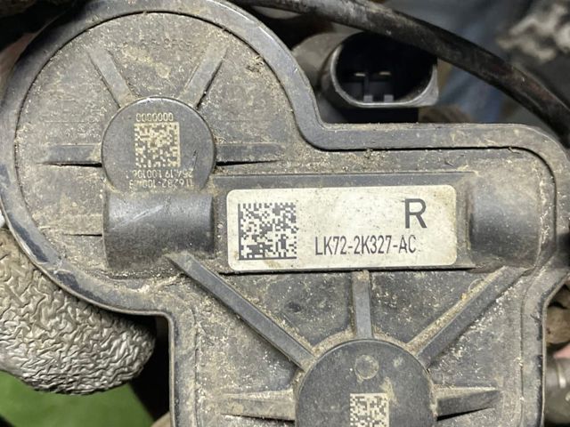 Супорт гальмівний задній правий LR113711 LAND ROVER