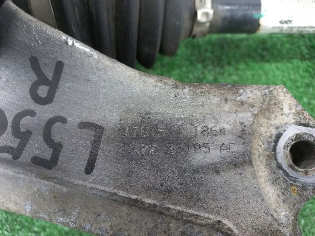 Привід правий LR125165 LAND ROVER
