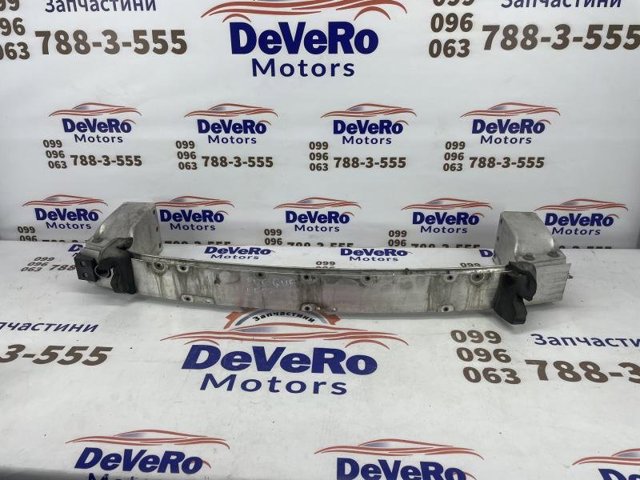 Шина бампера переднього LR136981 LAND ROVER