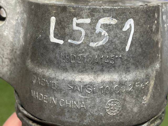 Опора пружини задньої лівої LR140209 LAND ROVER