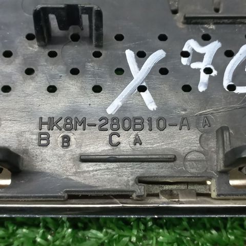 Молдинг переднього правого крила T4A27230 JAGUAR