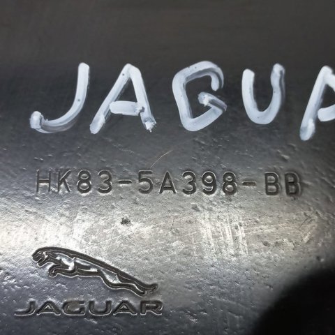 Кронштейн задньої балки T4A8085 JAGUAR