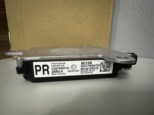 Датчик контролю мертвої зони, задній 881620W270 TOYOTA