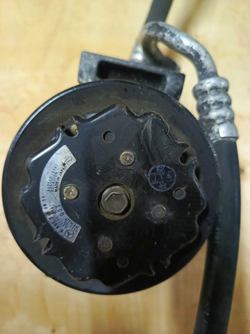 Компресор холодоагенту A0002306511 MERCEDES